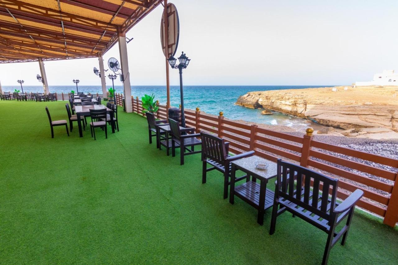 Sur Bandar Al Ayjah Hotel Apartments Eksteriør bilde