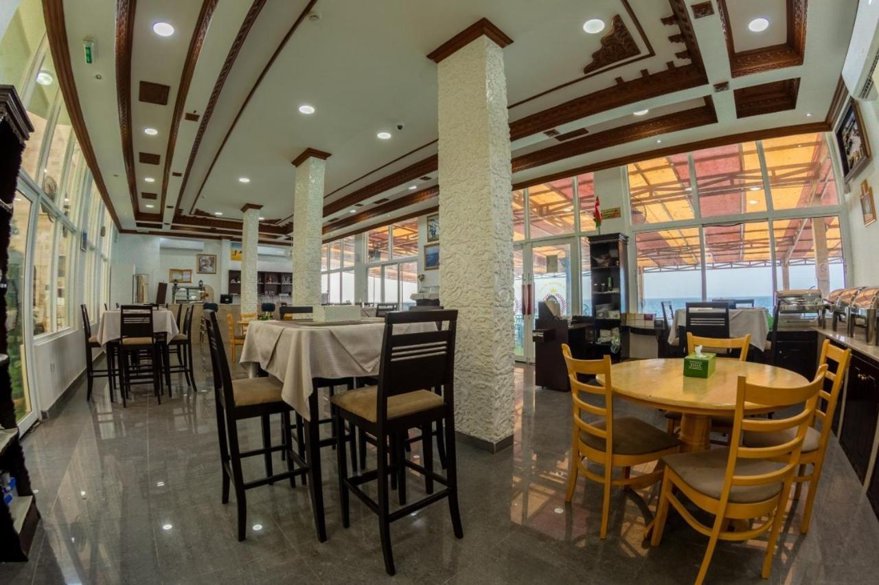 Sur Bandar Al Ayjah Hotel Apartments Eksteriør bilde