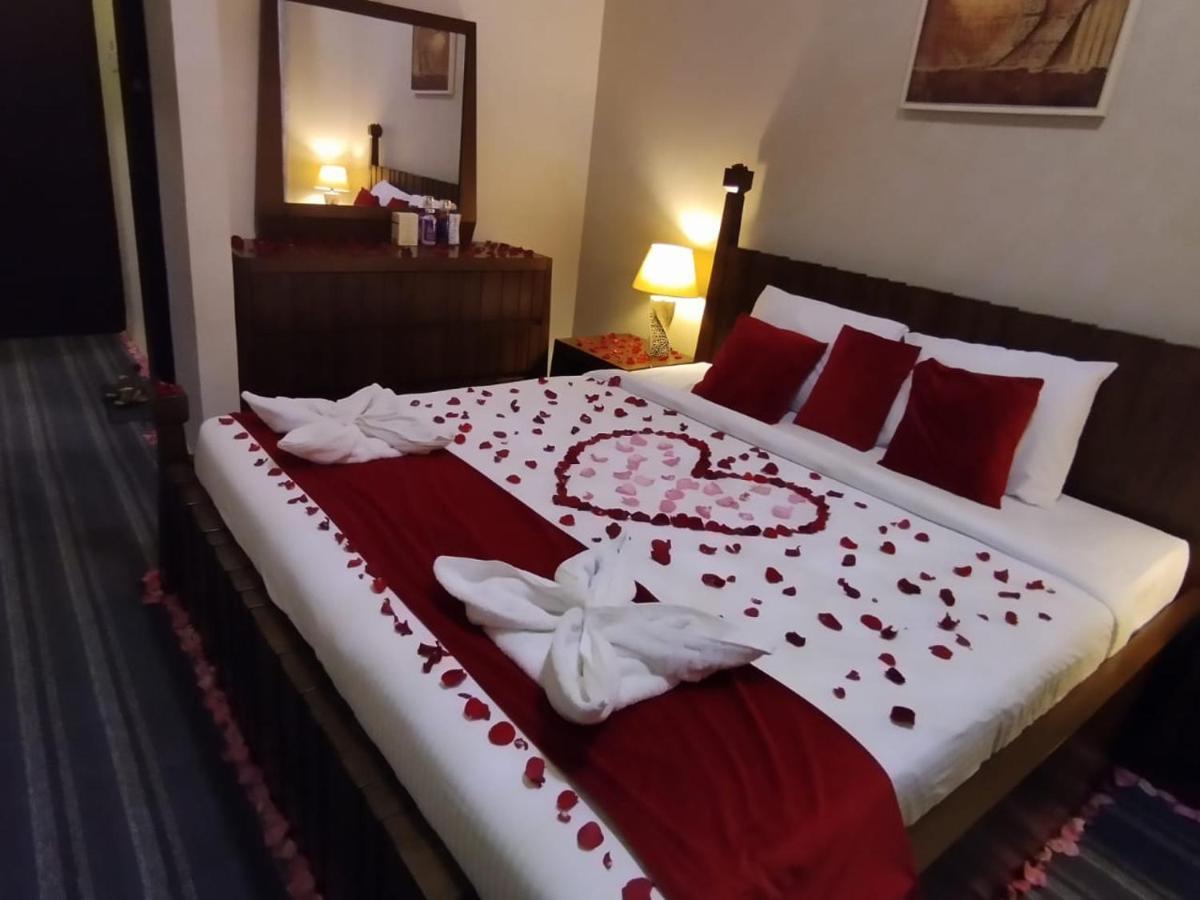 Sur Bandar Al Ayjah Hotel Apartments Eksteriør bilde