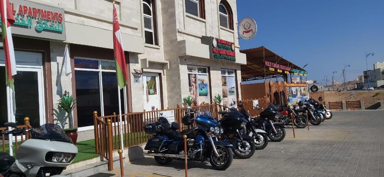 Sur Bandar Al Ayjah Hotel Apartments Eksteriør bilde