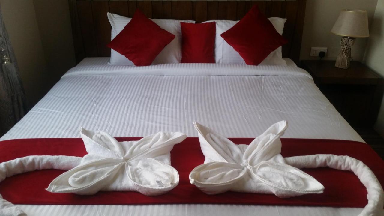Sur Bandar Al Ayjah Hotel Apartments Eksteriør bilde